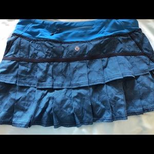 Lululemon blue skort size 6